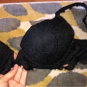 VS/Pink Lace Push-Up Bra